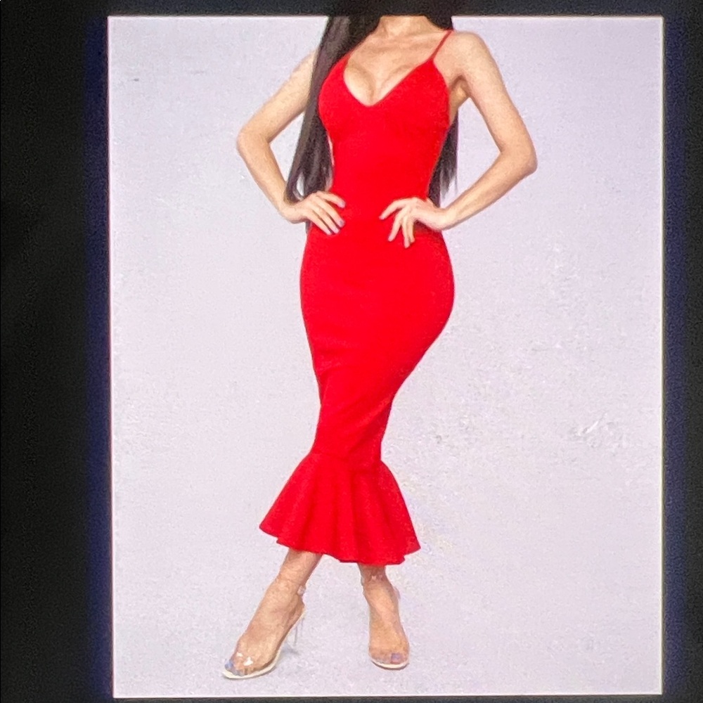 Elegant Red Sleeveless Dress